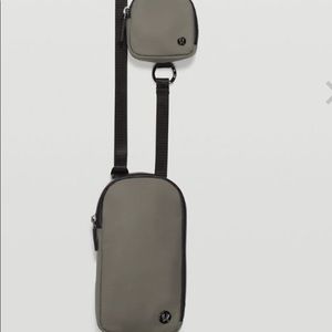Lululemon Modular phone crossbody bag
